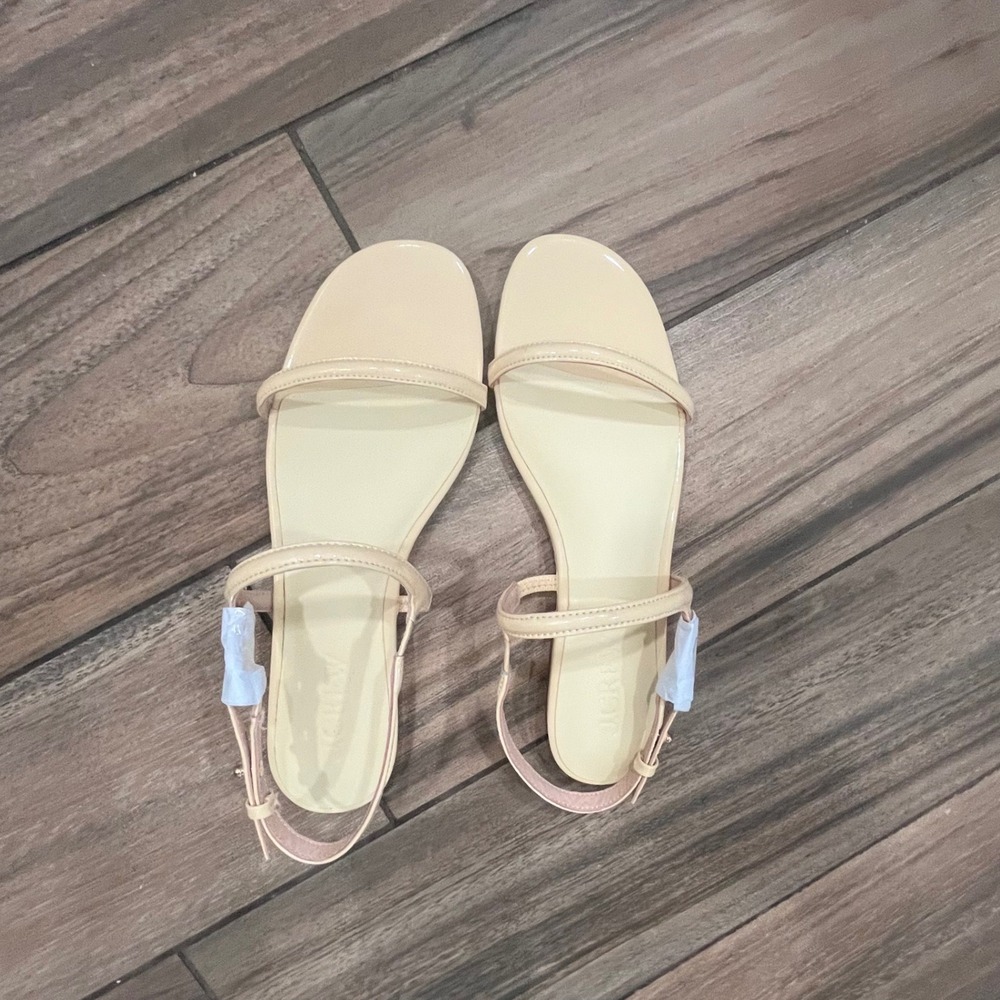 J.Crew Pale Yellow Patent Leather Strappy Slingback Flat Sandals Resort NIB 9.5